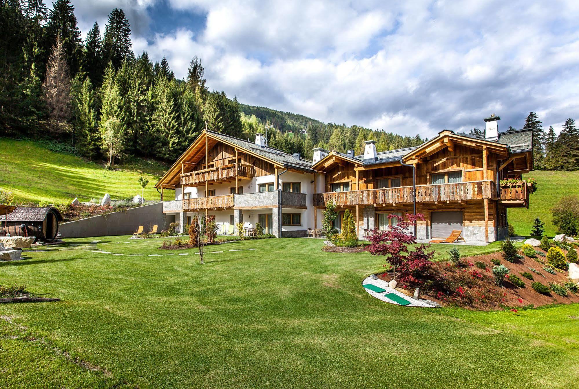 Alpine Mountain Chalet St. Vigil Exteriör bild